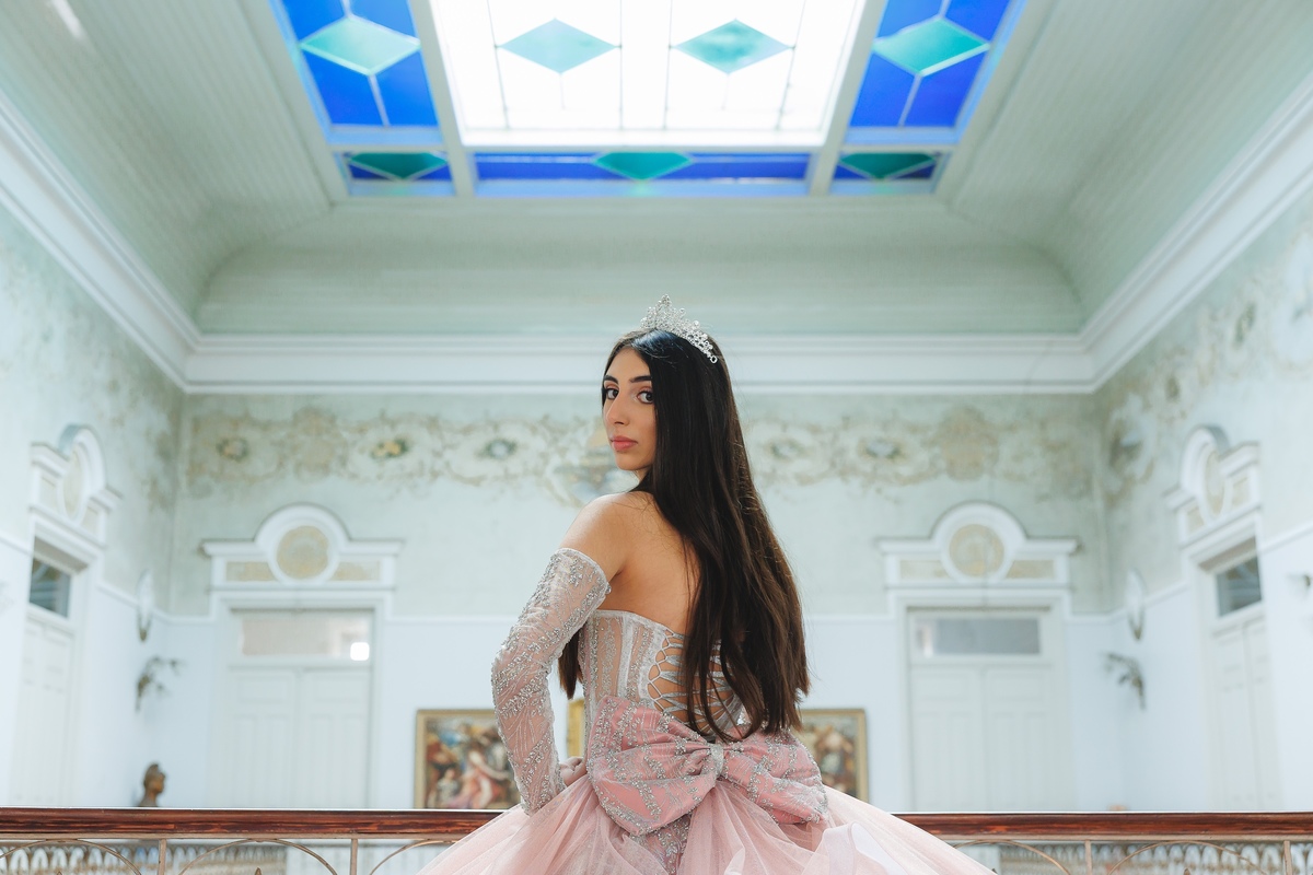 fotografo pelotas, fabiano rosa, ensaio  15 anos,  chácara família fiss, estúdio fotografico, moda, vestido 15 anos, festa 15 , ensaio natureza, modelo , debutante, festa, evento, make, maquiagem festa, 15 anos pelotas, satolep, , vestido rosa, biblioteca