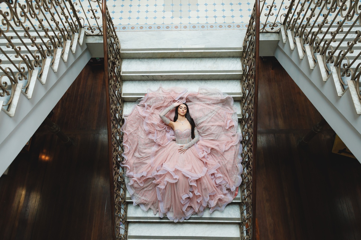 fotografo pelotas, fabiano rosa, ensaio  15 anos,  chácara família fiss, estúdio fotografico, moda, vestido 15 anos, festa 15 , ensaio natureza, modelo , debutante, festa, evento, make, maquiagem festa, 15 anos pelotas, satolep, , vestido rosa, biblioteca