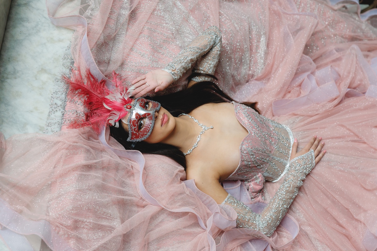 fotografo pelotas, fabiano rosa, ensaio  15 anos,  chácara família fiss, estúdio fotografico, moda, vestido 15 anos, festa 15 , ensaio natureza, modelo , debutante, festa, evento, make, maquiagem festa, 15 anos pelotas, satolep, , vestido rosa, biblioteca