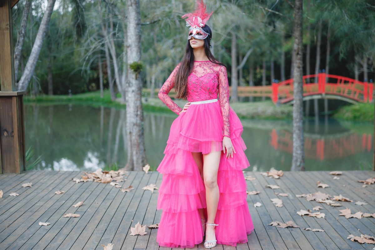 fotografo pelotas, fabiano rosa, ensaio  15 anos,  chácara família fiss, estúdio fotografico, moda, vestido 15 anos, festa 15 , ensaio natureza, modelo , debutante, festa, evento, make, maquiagem festa, 15 anos pelotas, satolep, , vestido rosa, biblioteca