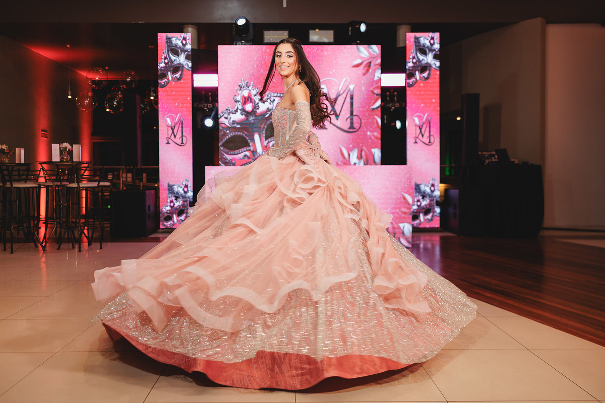 fotografo pelotas, fabiano rosa, festa  15 anos, san sebastian, estúdio fotografico, vestido 15 anos, Vestido rosa, festa 15 , ensaio, blogueira, blog, influencer, modelo , debutante, festa, evento, make, maquiagem festa, 15 anos pelotas, satolep