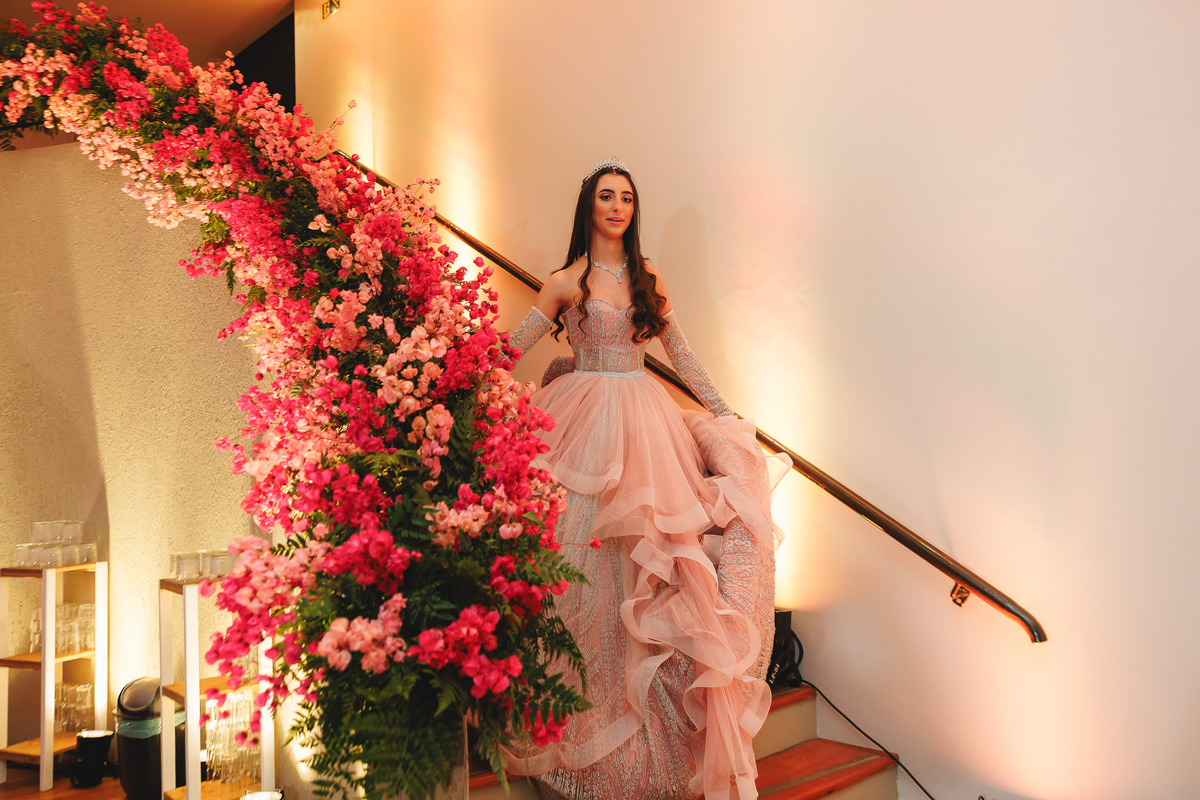 fotografo pelotas, fabiano rosa, festa  15 anos, san sebastian, estúdio fotografico, vestido 15 anos, Vestido rosa, festa 15 , ensaio, blogueira, blog, influencer, modelo , debutante, festa, evento, make, maquiagem festa, 15 anos pelotas, satolep