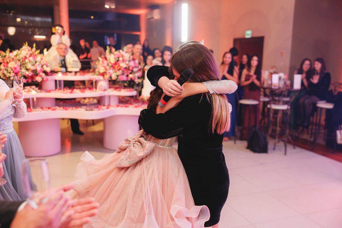 fotografo pelotas, fabiano rosa, festa  15 anos, san sebastian, estúdio fotografico, vestido 15 anos, Vestido rosa, festa 15 , ensaio, blogueira, blog, influencer, modelo , debutante, festa, evento, make, maquiagem festa, 15 anos pelotas, satolep, vestido