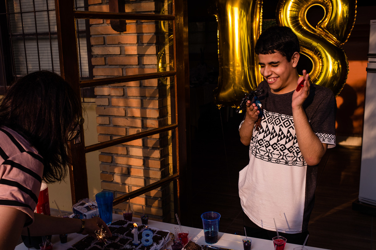 aniversário, 18 anos, 20anos, 30 anos, pelotas, rs, centro espírita, centro, autismo, autista, especial, lindo, menino, menina, fotografo de família, foto de família, família, fotografia