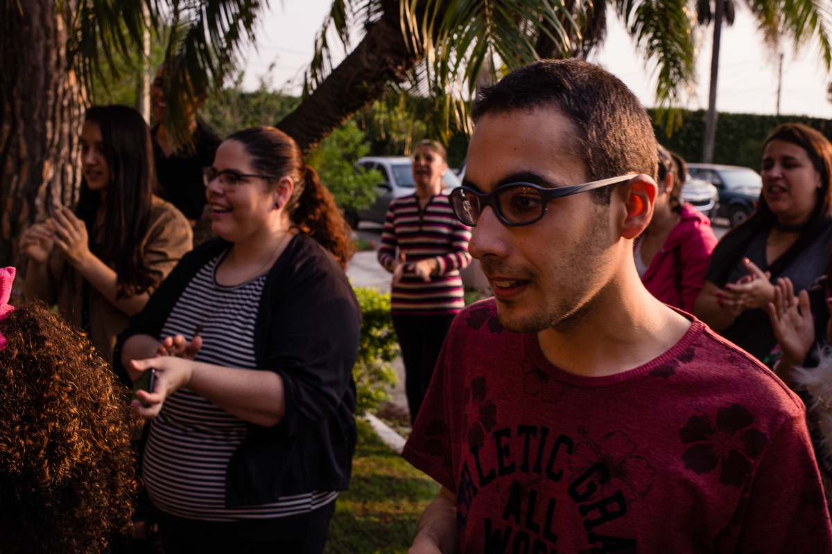 aniversário, 18 anos, 20anos, 30 anos, pelotas, rs, centro espírita, centro, autismo, autista, especial, lindo, menino, menina, fotografo de família, foto de família, família, fotografia