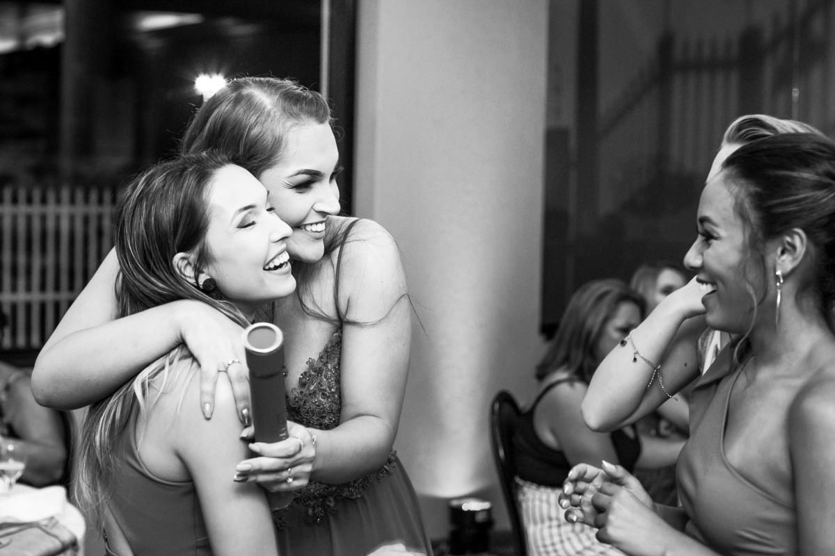 formatura, faculdade, direito, ufpel, ucpel, católica, pelotas, satolep, la sale, anhanguera, unopar, ensaio feminino, ensaio estúdio, estúdio fotográfico, fotos estúdio, ensaio formatura, vestido vermelho, vestido festa, universidade federal, g2 eventos