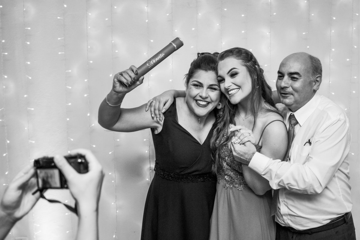 formatura, faculdade, direito, ufpel, ucpel, católica, pelotas, satolep, la sale, anhanguera, unopar, ensaio feminino, ensaio estúdio, estúdio fotográfico, fotos estúdio, ensaio formatura, vestido vermelho, vestido festa, universidade federal, g2 eventos