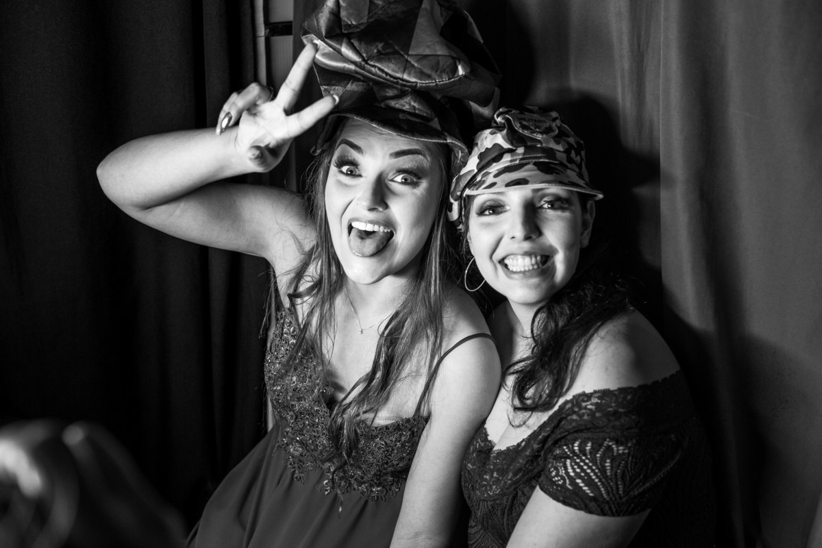 formatura, faculdade, direito, ufpel, ucpel, católica, pelotas, satolep, la sale, anhanguera, unopar, ensaio feminino, ensaio estúdio, estúdio fotográfico, fotos estúdio, ensaio formatura, vestido vermelho, vestido festa, universidade federal, g2 eventos