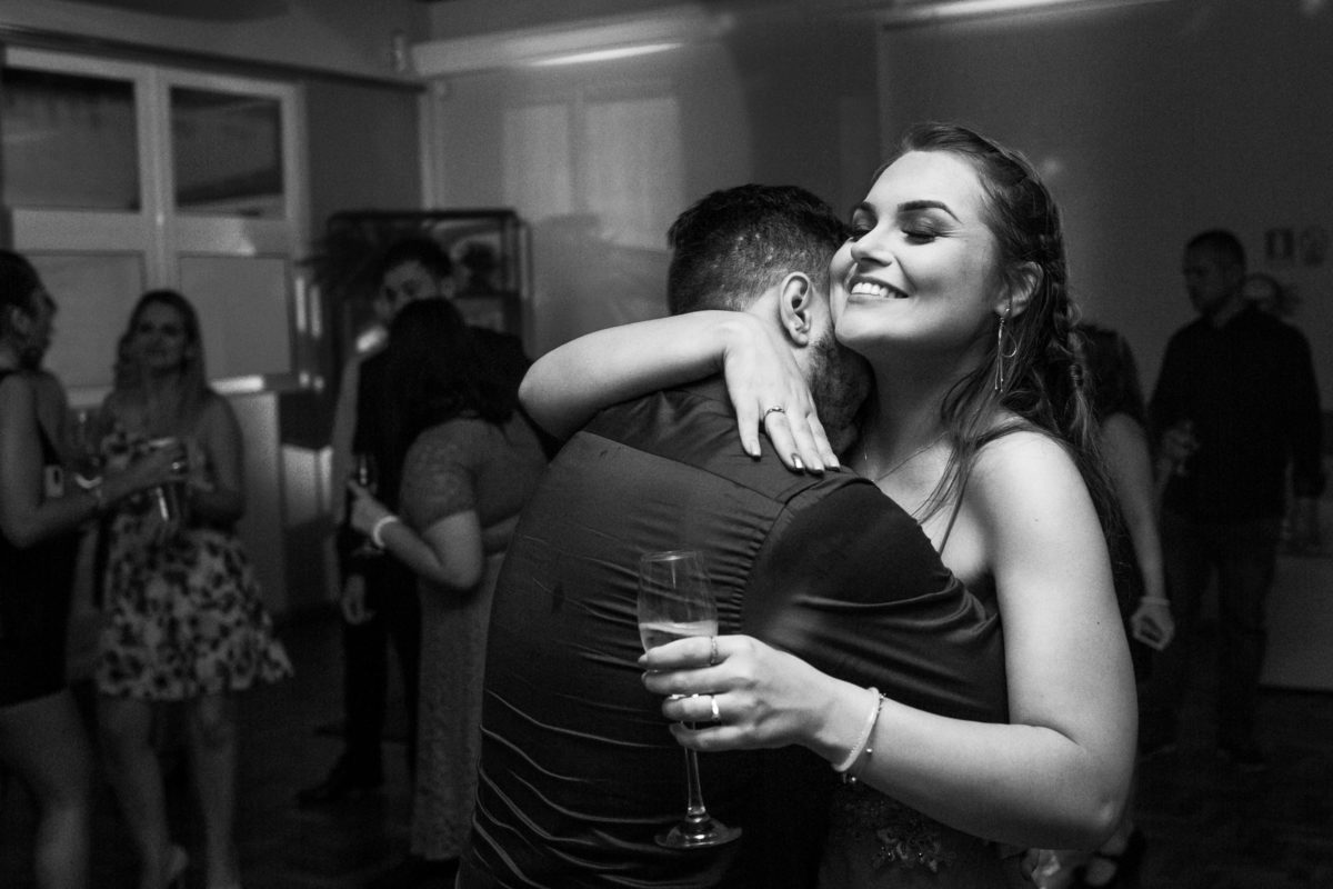 formatura, faculdade, direito, ufpel, ucpel, católica, pelotas, satolep, la sale, anhanguera, unopar, ensaio feminino, ensaio estúdio, estúdio fotográfico, fotos estúdio, ensaio formatura, vestido vermelho, vestido festa, universidade federal, g2 eventos