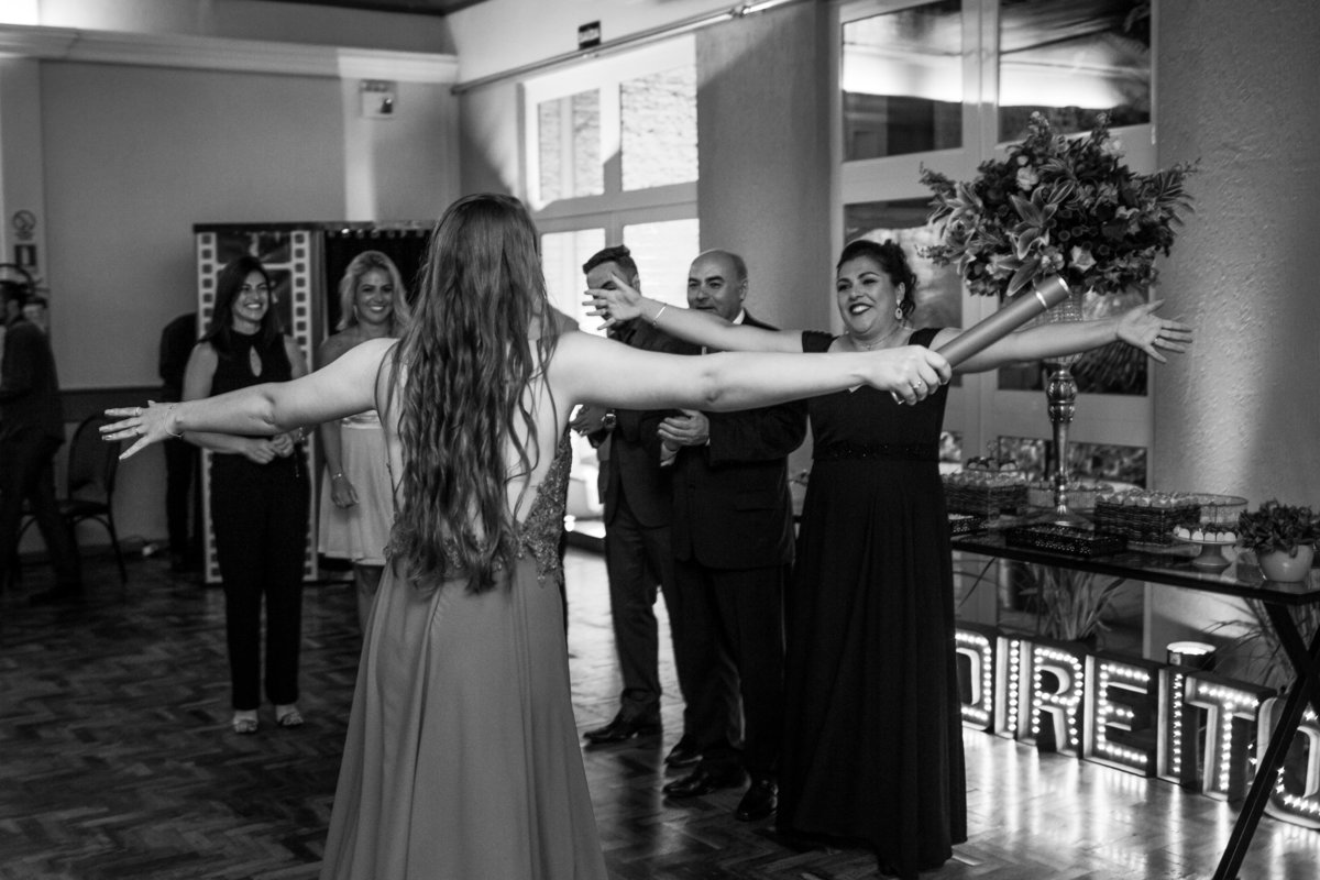 formatura, faculdade, direito, ufpel, ucpel, católica, pelotas, satolep, la sale, anhanguera, unopar, ensaio feminino, ensaio estúdio, estúdio fotográfico, fotos estúdio, ensaio formatura, vestido vermelho, vestido festa, universidade federal, g2 eventos