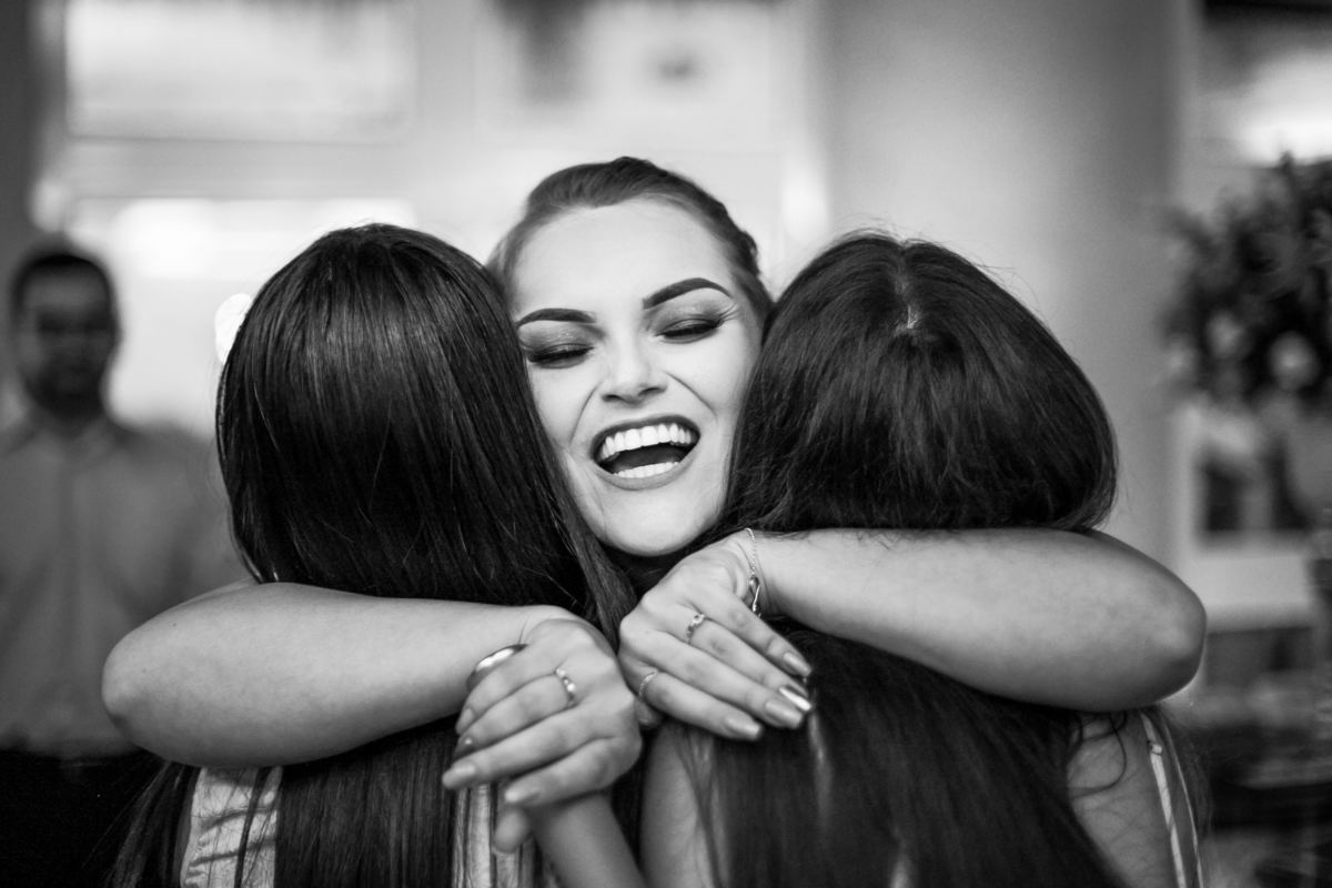 formatura, faculdade, direito, ufpel, ucpel, católica, pelotas, satolep, la sale, anhanguera, unopar, ensaio feminino, ensaio estúdio, estúdio fotográfico, fotos estúdio, ensaio formatura, vestido vermelho, vestido festa, universidade federal, g2 eventos