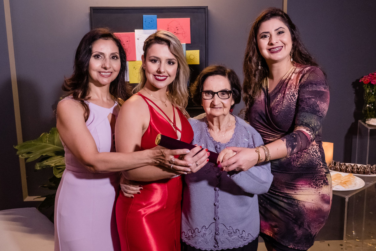 formatura, recepção, odontologia, odonto, decoração, festa, pelotas, satolep, ufpel, ucpel, anhanguera, unicesumar, faculdade, universidade, federal de pelotas, parque una, now una, now, recepção de odontologia, cerimonialista, fotografo pelotas, vestido