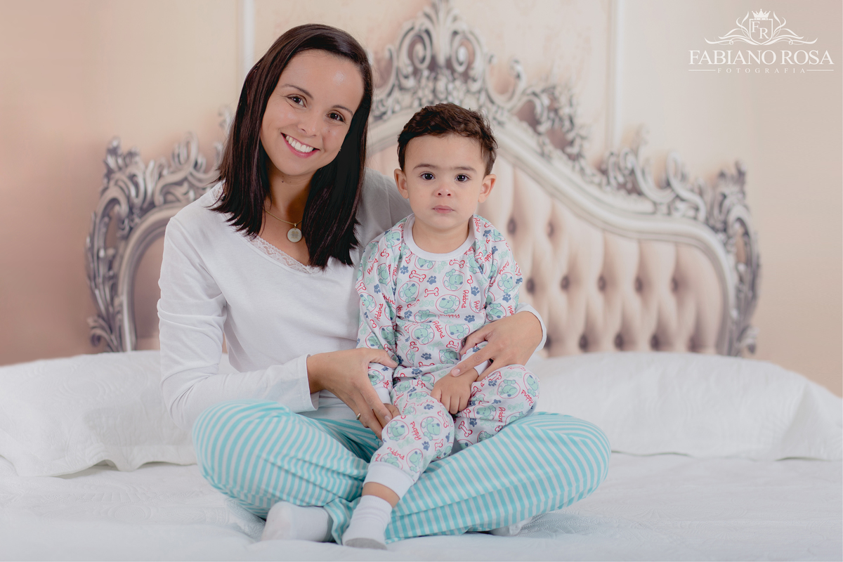ensaio dia das mães, ensaio de gestante, mamãe, mamãe de primeira viagem, mãe de menina, mãe de menino, dia das mãe, estúdio fotográfico, pelotas, satolep, mini sessões, mini sessões dia das mãe, fotografia de família, bom dia, família, ensaio fotográfico