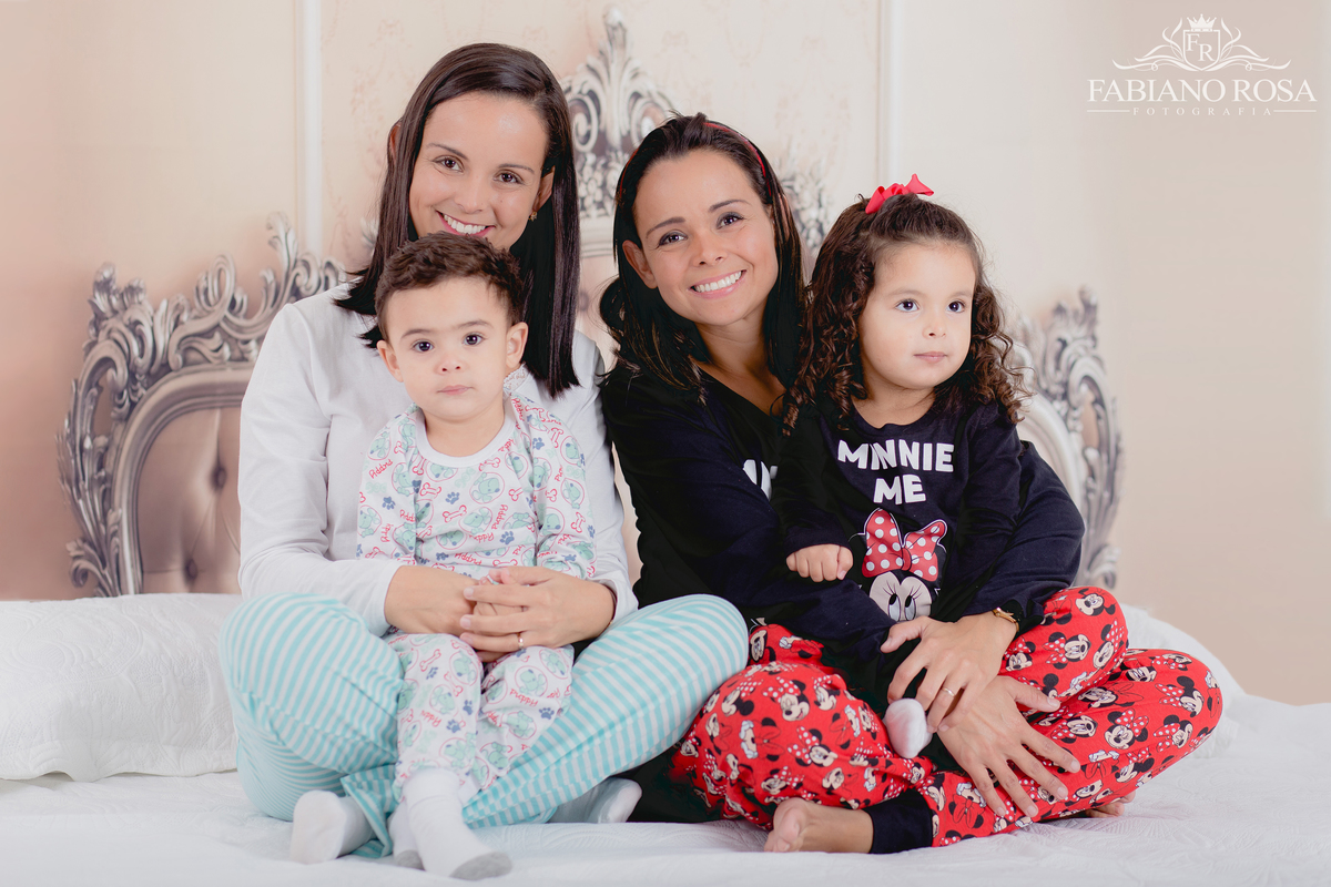 ensaio dia das mães, ensaio de gestante, mamãe, mamãe de primeira viagem, mãe de menina, mãe de menino, dia das mãe, estúdio fotográfico, pelotas, satolep, mini sessões, mini sessões dia das mãe, fotografia de família, bom dia, família, ensaio fotográfico