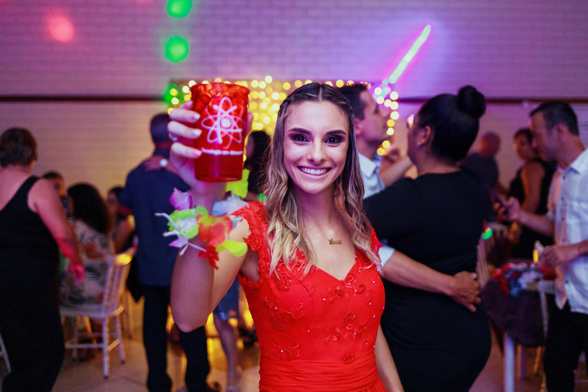 recepção-de-formatura, faculdade, alimentos, tecnologia, puc, ucpel, católica, pelotas, satolep, porto alegre, anhanguera, unopar, ensaio-estúdio, estúdio-fotográfico, fotos estúdio, ensaio formatura, furg, universidade-federal, ufpel, make-up, making-off