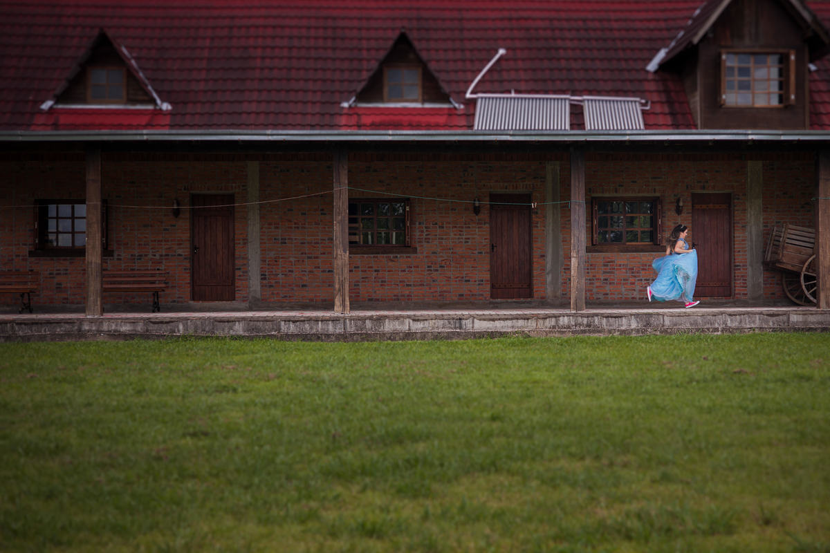 xv anos, 15 anos, pelotas, satolep, fotografo em pelotas, chácara, família, fiss, festa, baile, vestido, vestido de 15 anos, tênis, ensaio no campo, ensaio na cidade, ensaio em estudio, estúdio fotográfico, ensaio externo, ensaio temático, baile, dança