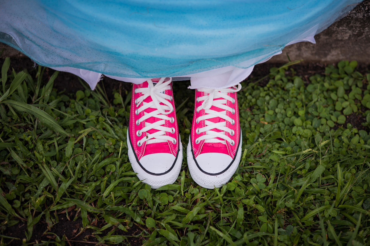 xv anos, 15 anos, pelotas, satolep, fotografo em pelotas, chácara, família, fiss, festa, baile, vestido, vestido de 15 anos, tênis, ensaio no campo, ensaio na cidade, ensaio em estudio, estúdio fotográfico, ensaio externo, ensaio temático, baile, dança