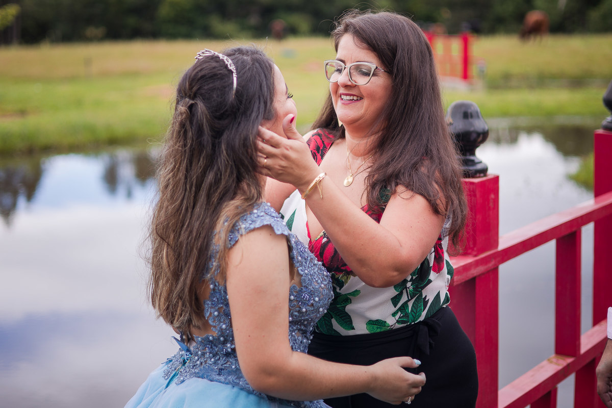 xv anos, 15 anos, pelotas, satolep, fotografo em pelotas, chácara, família, fiss, festa, baile, vestido, vestido de 15 anos, tênis, ensaio no campo, ensaio na cidade, ensaio em estudio, estúdio fotográfico, ensaio externo, ensaio temático, baile, dança