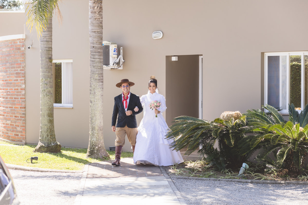 casamentogauderio, casamentogaucho, precasamento, prewedding, pelotas, satolep, fotografoempelotas, casamentopelotas, casamentodedia, noivas2022, noivas2023, vestidodenoiva, diadecasamento, noivaspelotas, casamentonocampo, tradicaogaucha, tradição