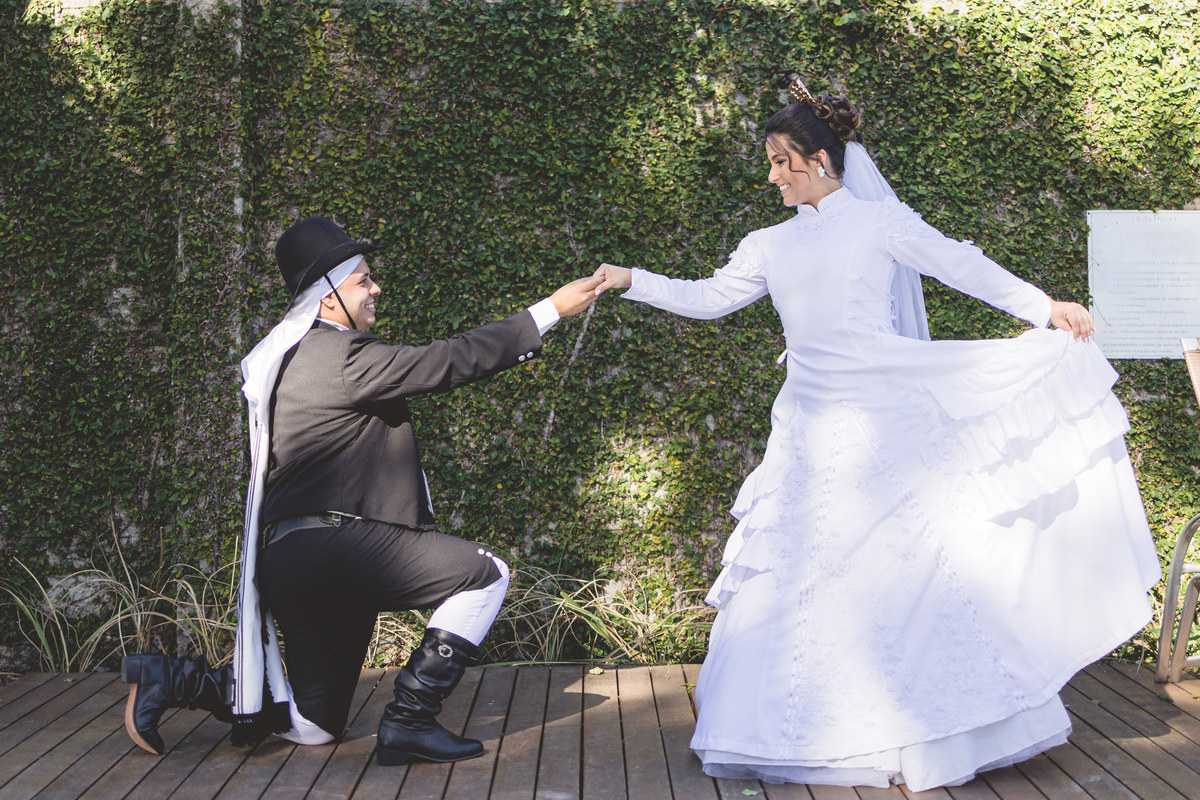 casamentogauderio, casamentogaucho, precasamento, prewedding, pelotas, satolep, fotografoempelotas, casamentopelotas, casamentodedia, noivas2022, noivas2023, vestidodenoiva, diadecasamento, noivaspelotas, casamentonocampo, tradicaogaucha, tradição