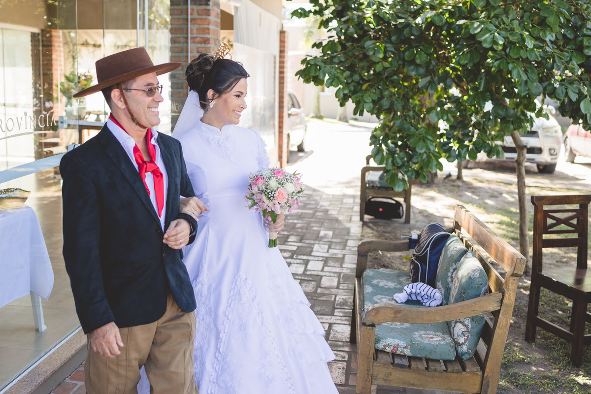 casamentogauderio, casamentogaucho, precasamento, prewedding, pelotas, satolep, fotografoempelotas, casamentopelotas, casamentodedia, noivas2022, noivas2023, vestidodenoiva, diadecasamento, noivaspelotas, casamentonocampo, tradicaogaucha, tradição