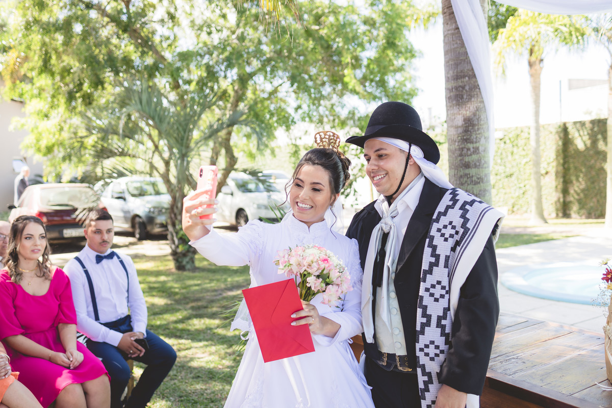 casamentogauderio, casamentogaucho, precasamento, prewedding, pelotas, satolep, fotografoempelotas, casamentopelotas, casamentodedia, noivas2022, noivas2023, vestidodenoiva, diadecasamento, noivaspelotas, casamentonocampo, tradicaogaucha, tradição