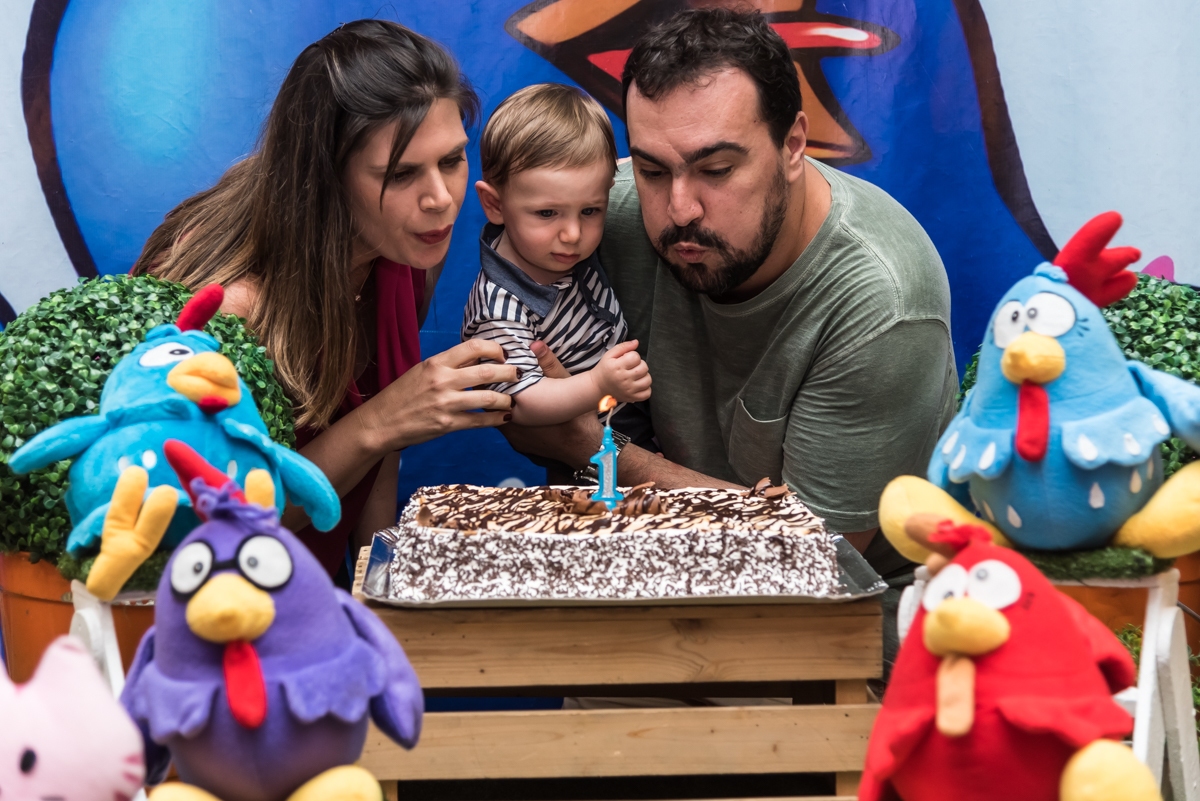 Bruninho soprando a velinha de seu ANIVERSÁRIO no BUFFET CRAZY4FUN