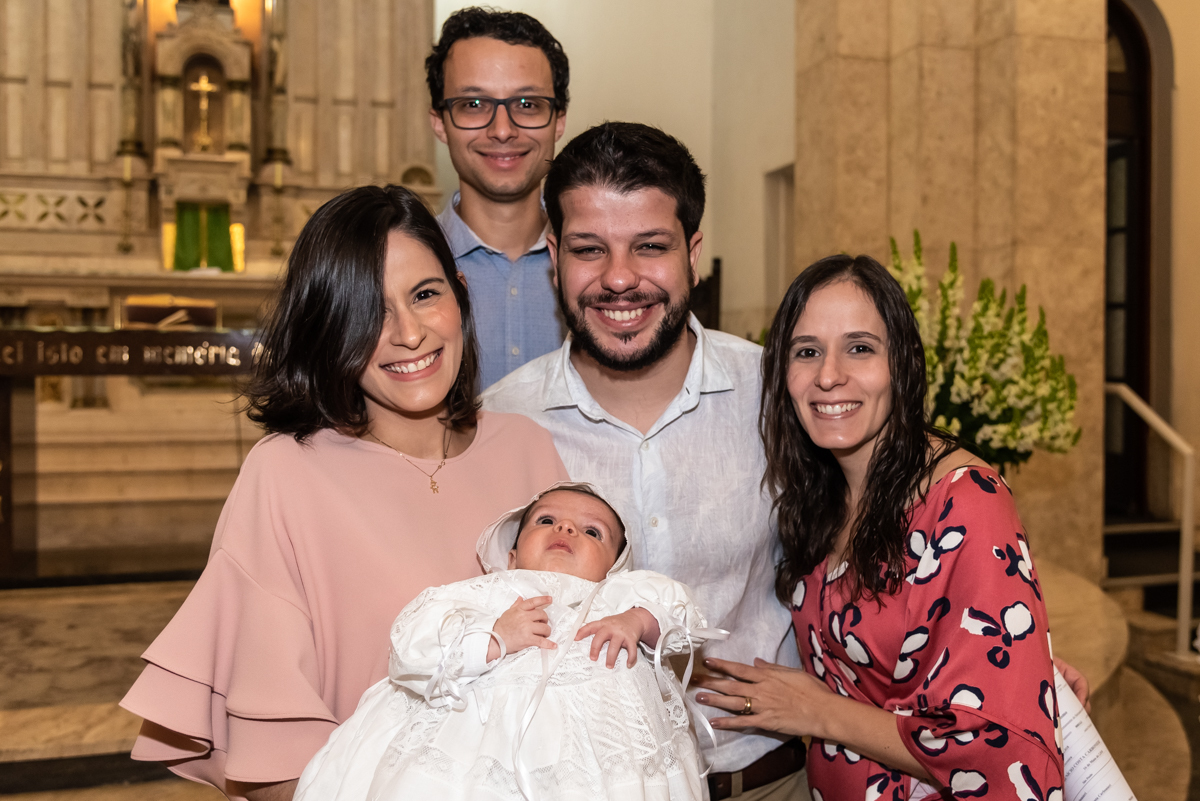 Os pais com os padrinhos - BATIZADO EM SÃO PAULO - PARÓQUIA SÃO JOSÉ - RODRIGO MARTIN FOTOGRAFIA - FOTÓGRAFO DE BATIZADO