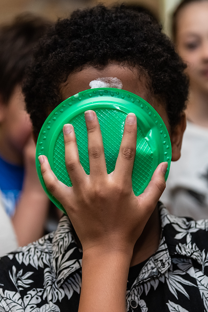 Torta na cara - ANIVERSÁRIO EM SÃO PAULO - FOTÓGRAFO DE ANIVERSÁRIO EM SÃO PAULO - RODRIGO MARTIN FOTOGRAFIA