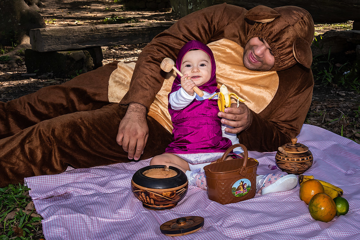 Valenthina de Masha e Papai de Urso - ENSAIO INFANTIL - MASHA E O URSO - FOTÓGRAFO DE ANIVERSÁRIO EM SÃO PAULO - PARUQE ECOLÓGICO DO TIETÊ - RODRIGO MARTIN FOTOGRAFIA