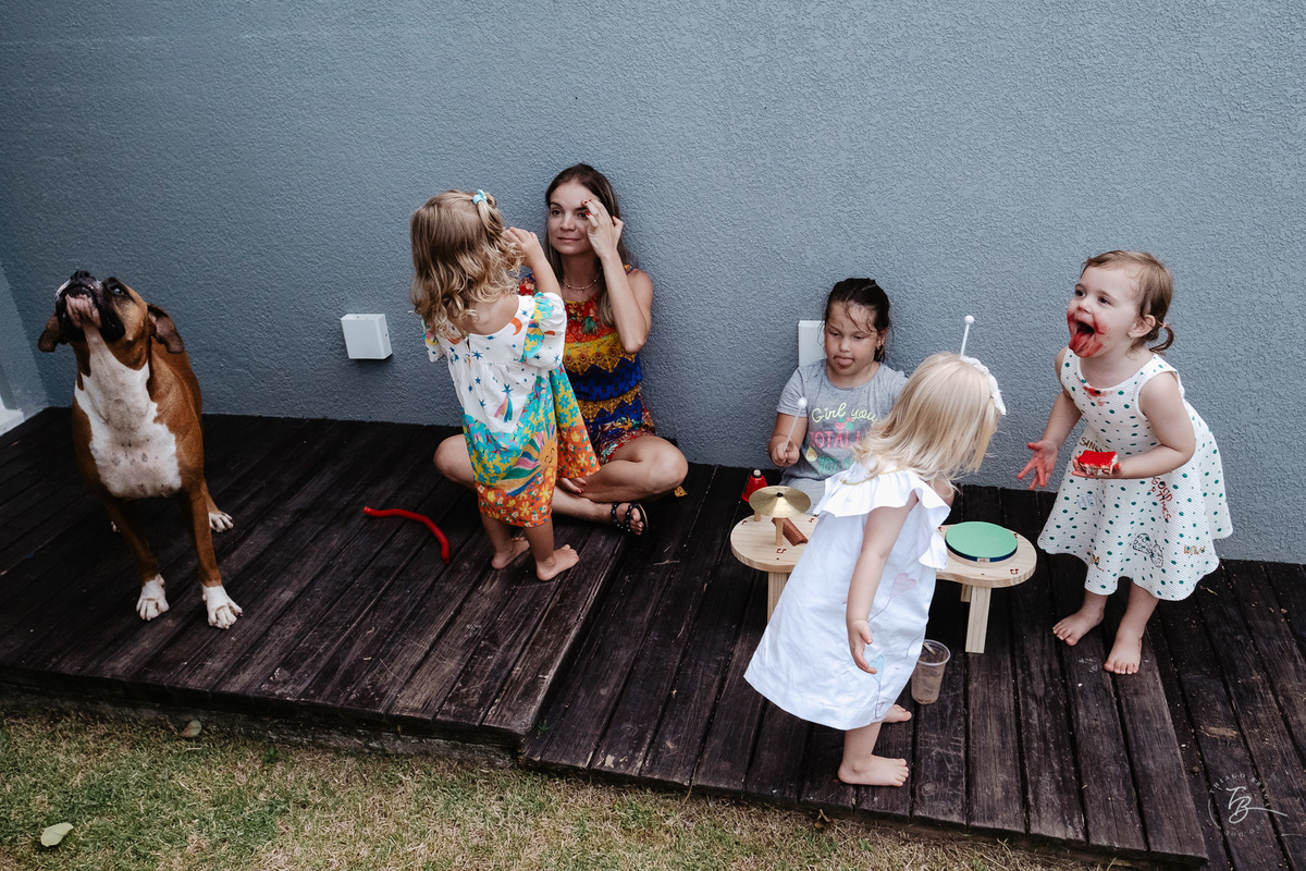 aniversário infantil em casa, documental de família, 2 anos da Siena por Thiago Braga Fotografia 