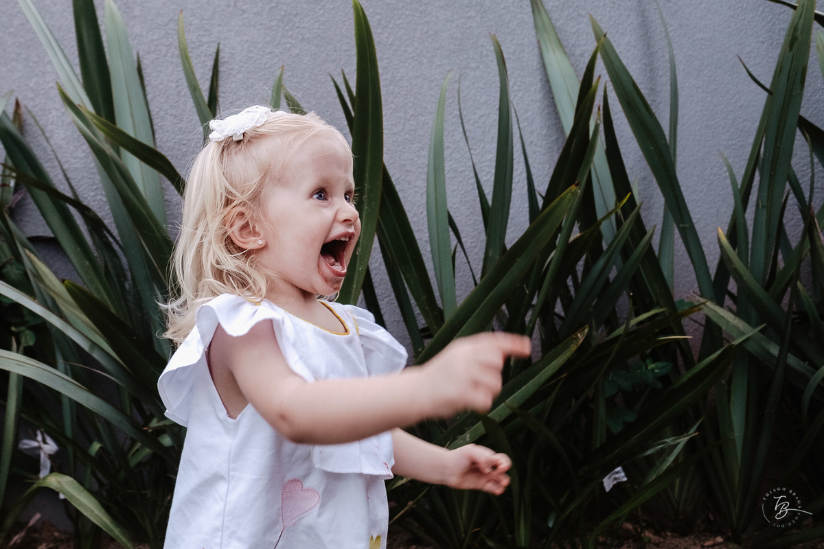 aniversário infantil em casa, documental de família, 2 anos da Siena por Thiago Braga Fotografia 