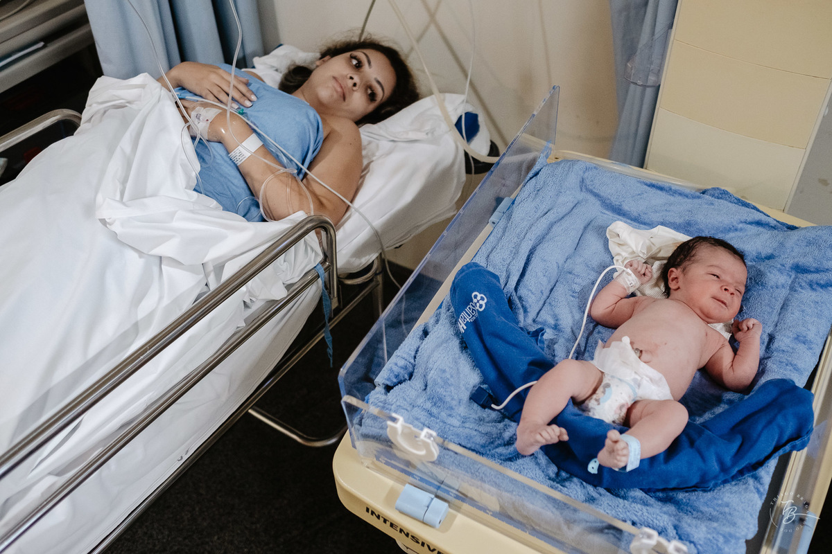Nascimento do Davi na maternidade Santa Helena em Florianópolis por Thiago Braga Fotografia.