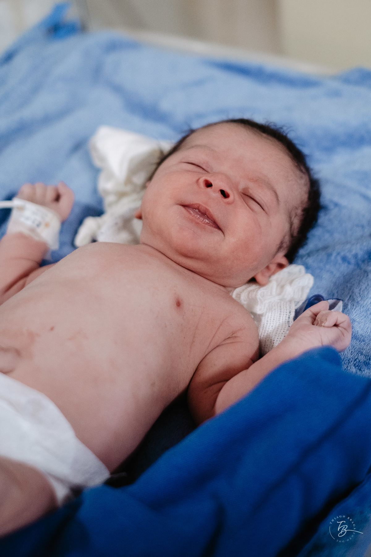 Nascimento do Davi na maternidade Santa Helena em Florianópolis por Thiago Braga Fotografia.