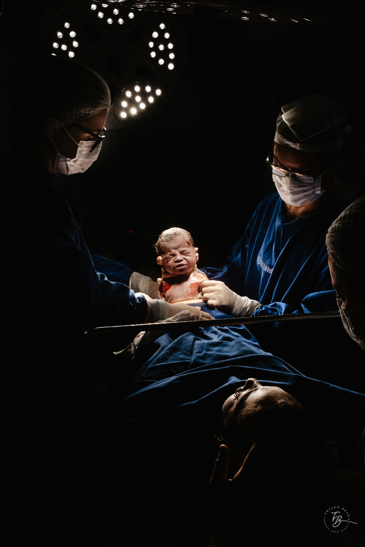 Nascimento do Davi na maternidade Santa Helena em Florianópolis por Thiago Braga Fotografia.
