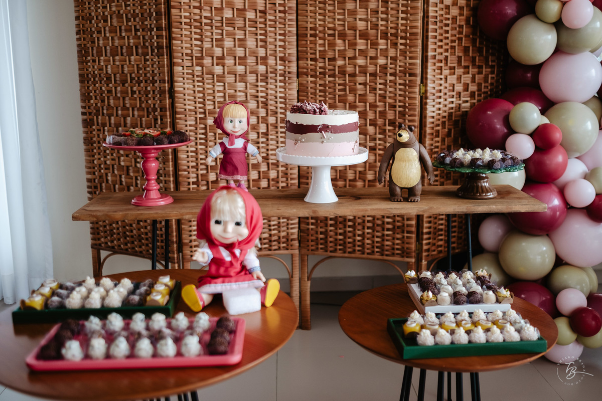 Festa infantil em casa, no salão de festa do condomínio, fotos por Thiago Braga fotografia