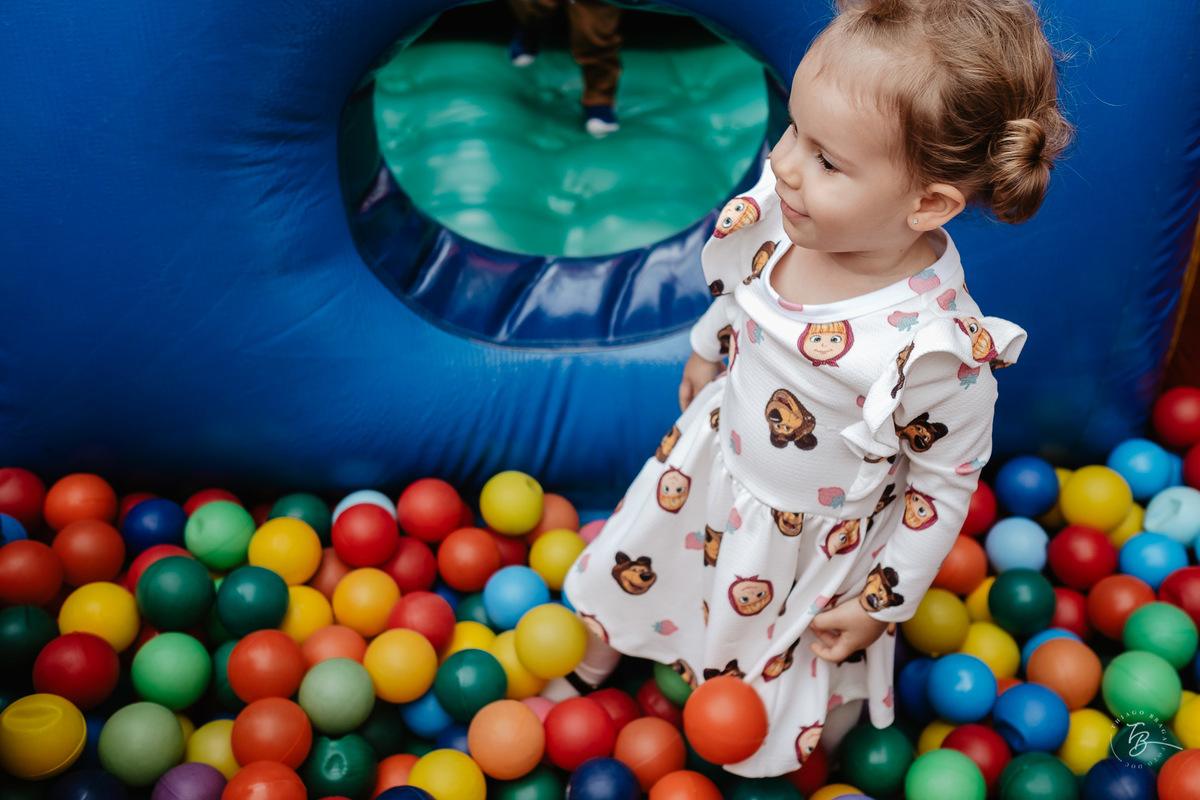 Festa infantil em casa, no salão de festa do condomínio, fotos por Thiago Braga fotografia