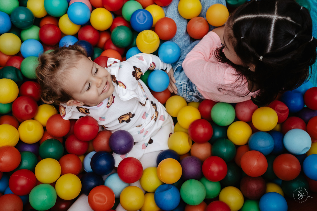 Festa infantil em casa, no salão de festa do condomínio, fotos por Thiago Braga fotografia