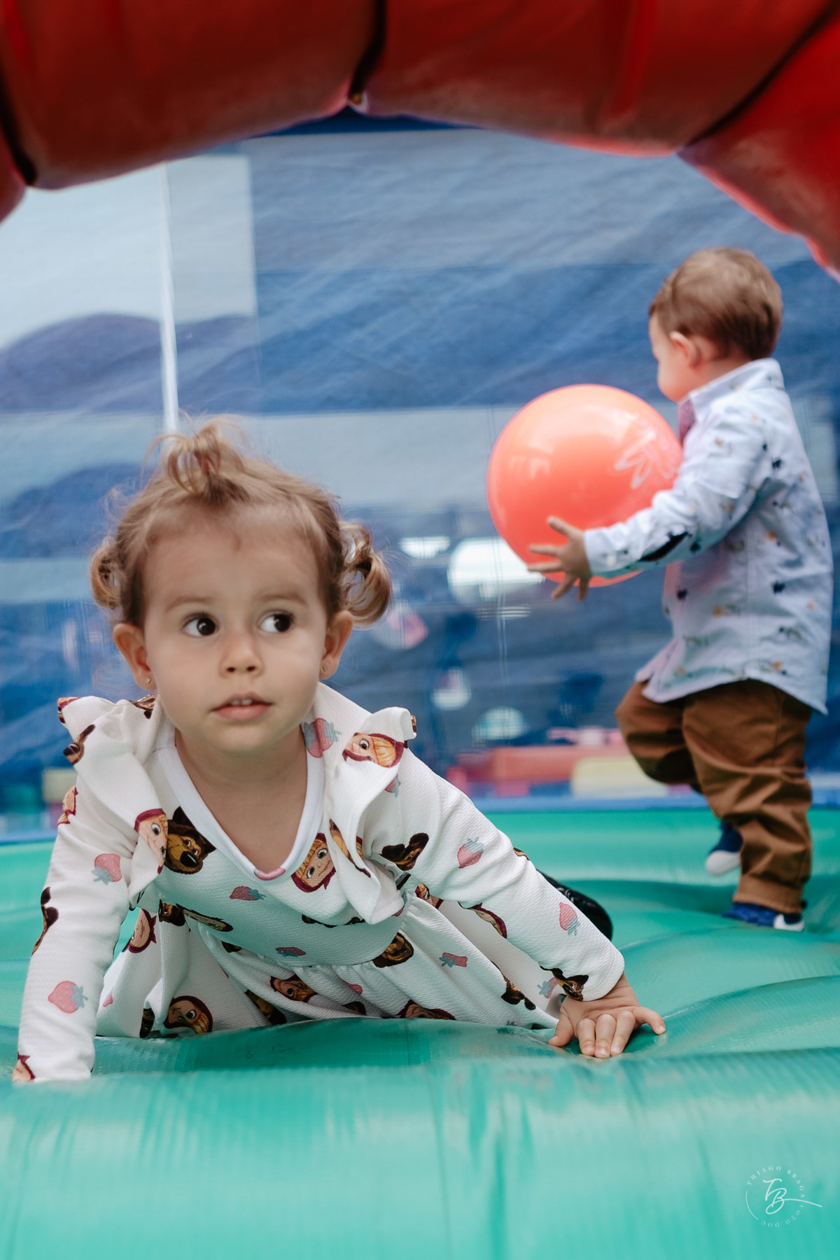 Festa infantil em casa, no salão de festa do condomínio, fotos por Thiago Braga fotografia