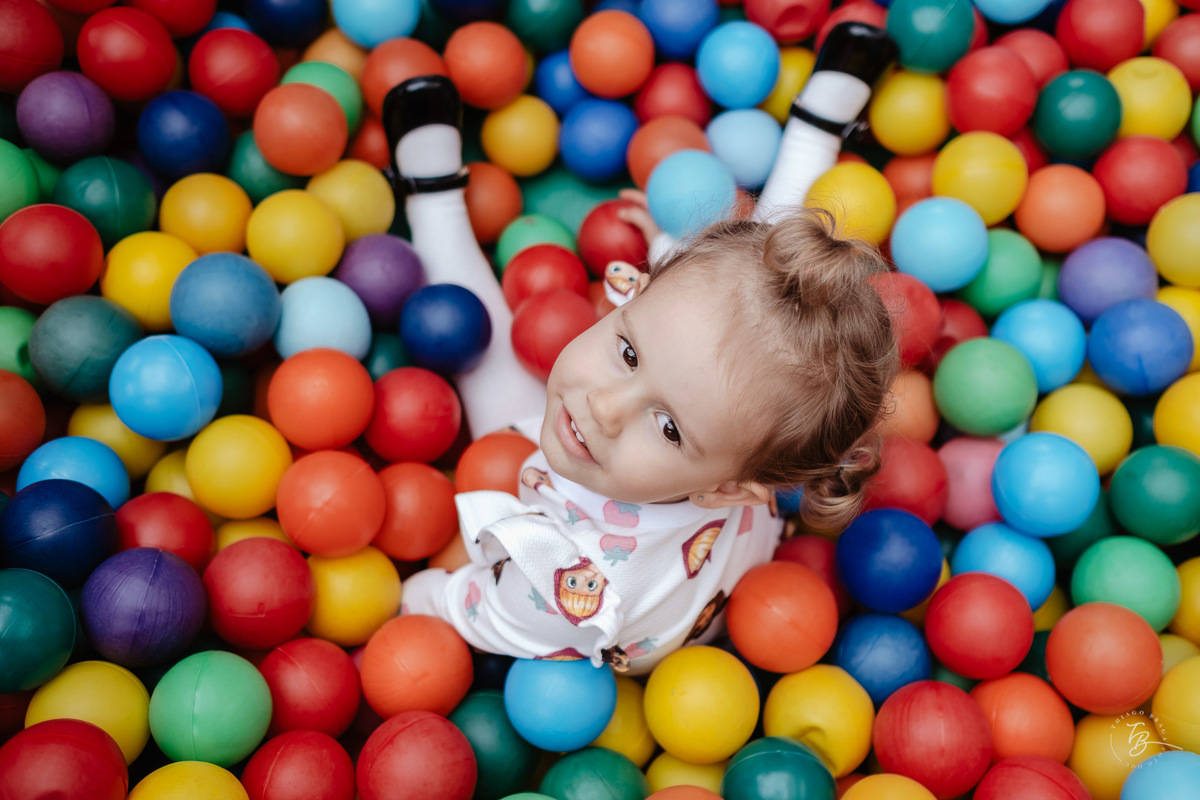 Festa infantil em casa, no salão de festa do condomínio, fotos por Thiago Braga fotografia