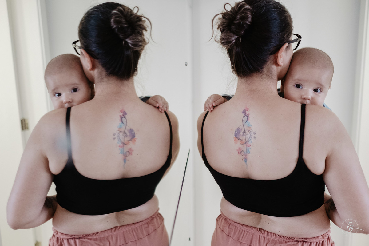 4 meses do Isaac. Ensaio em casa família e bebê por Thiago Braga fotografia.