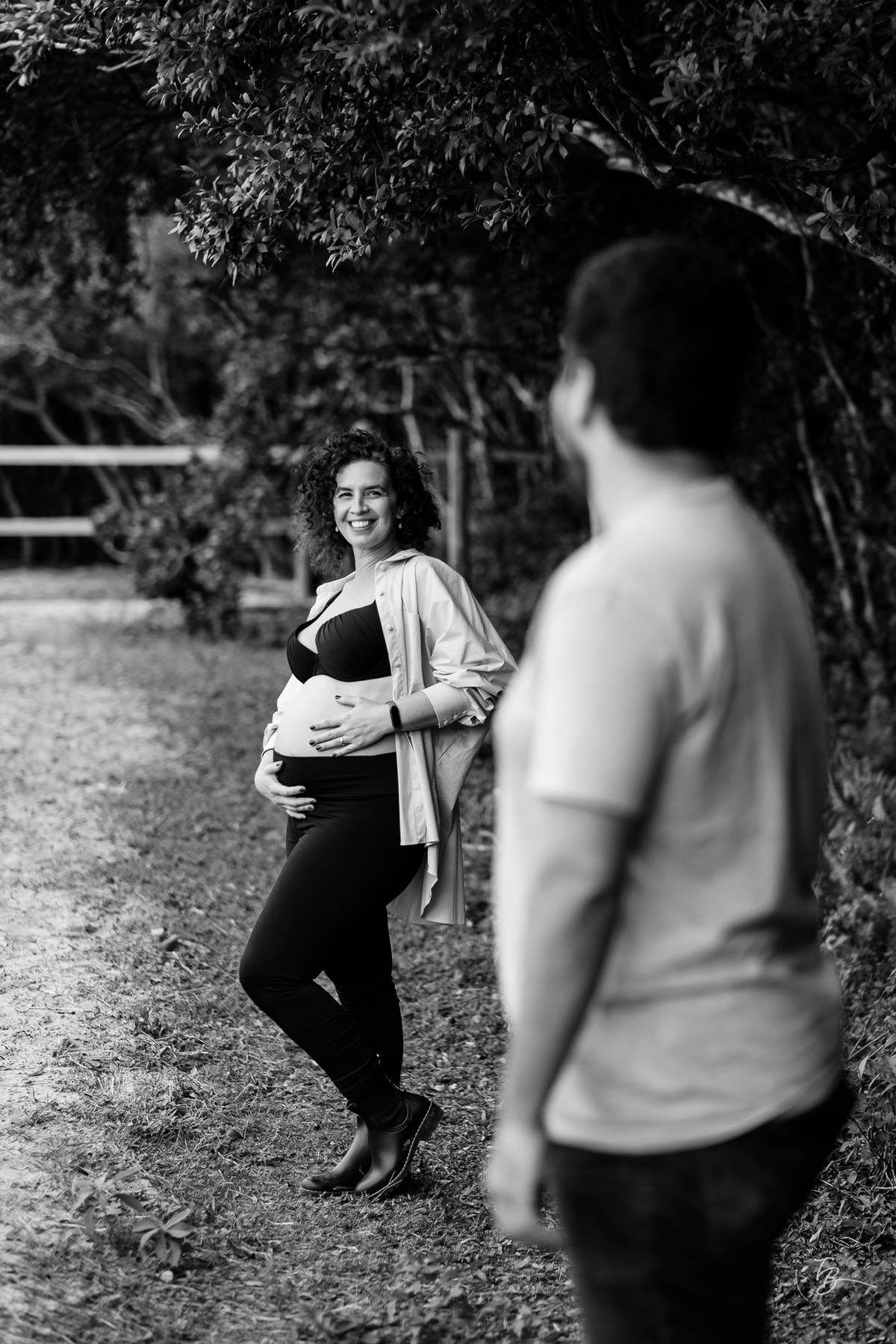 Ensaio gestante a espera do Nando na hípica Equilibre em Florianópolis, campeche por Thiago Braga