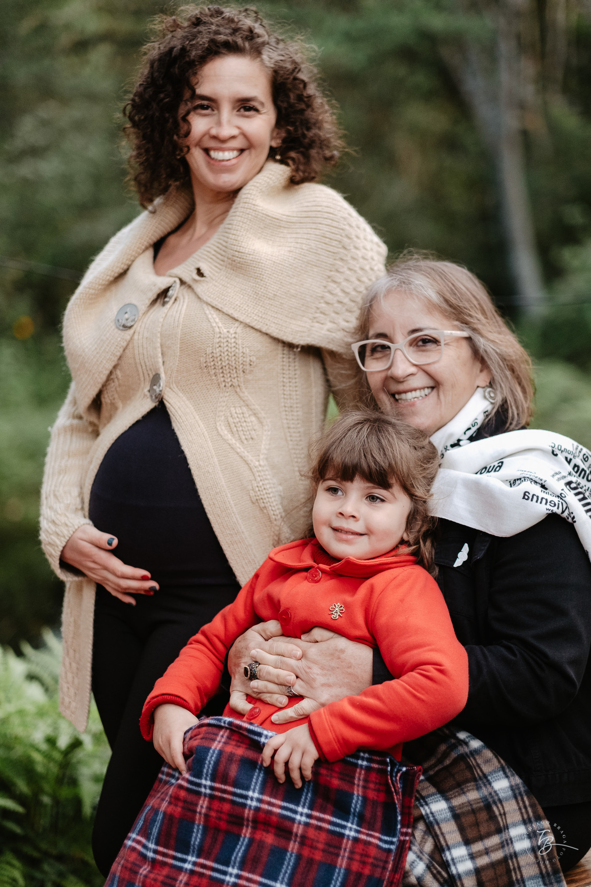 Ensaio gestante a espera do Nando na hípica Equilibre em Florianópolis, campeche por Thiago Braga