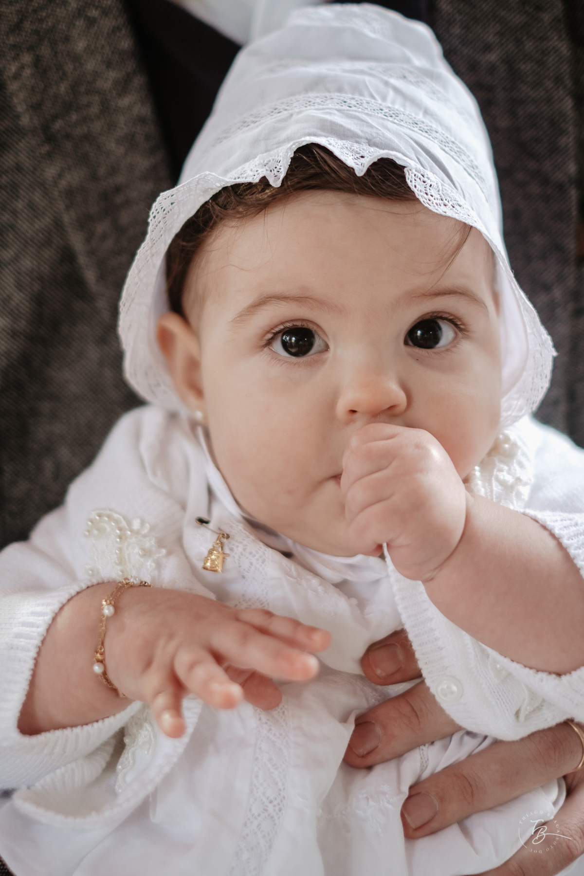 Fotografia de batizado documental em Anitápolis por Thiago Braga