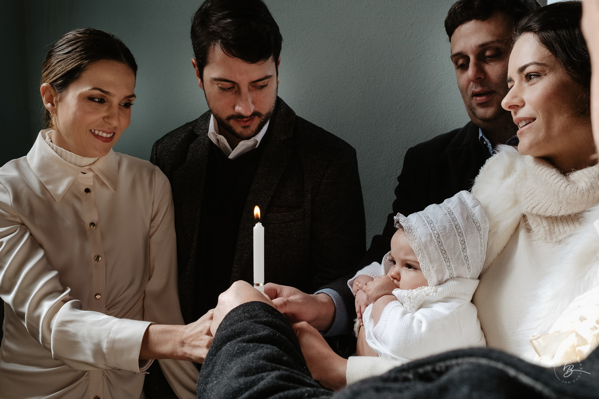 Fotografia de batizado documental em Anitápolis por Thiago Braga