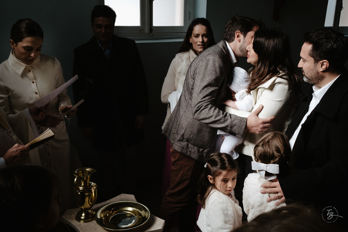 Fotografia de batizado documental em Anitápolis por Thiago Braga