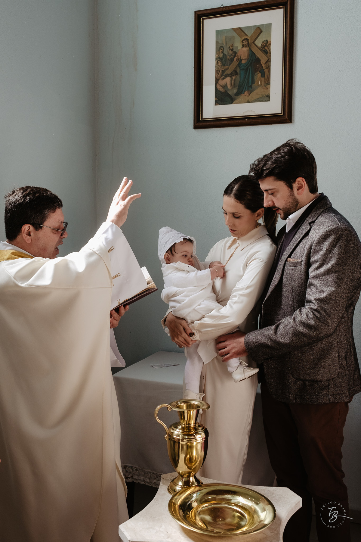 Fotografia de batizado documental em Anitápolis por Thiago Braga