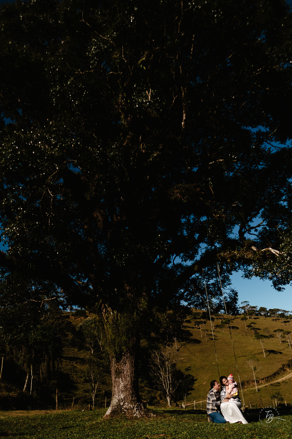 Fotografia documental de aniversário, o dia da Juju, por Thiago Braga Fotografia na Cabana do Vale em Águas Mornas/SC.