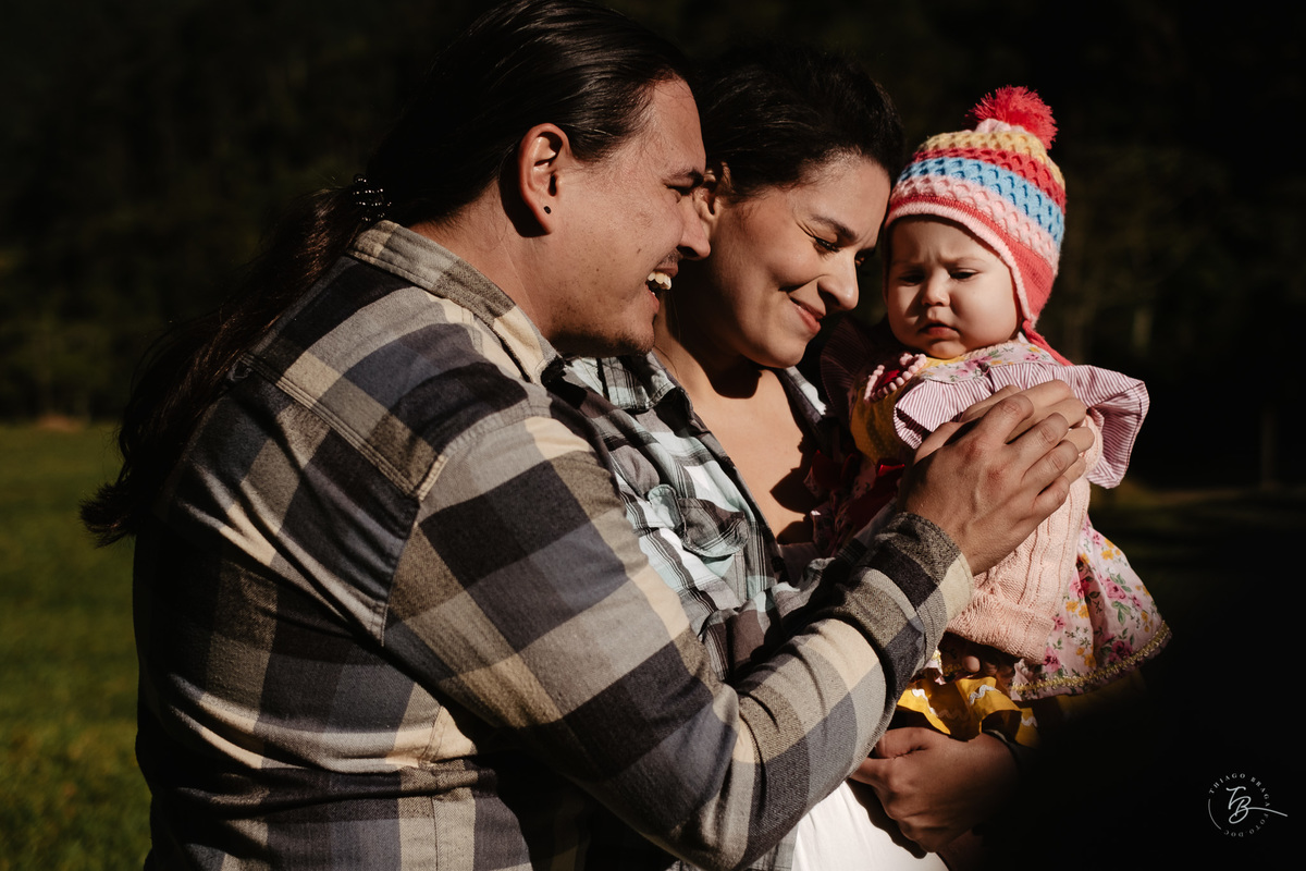 Fotografia documental de aniversário, o dia da Juju, por Thiago Braga Fotografia na Cabana do Vale em Águas Mornas/SC.
