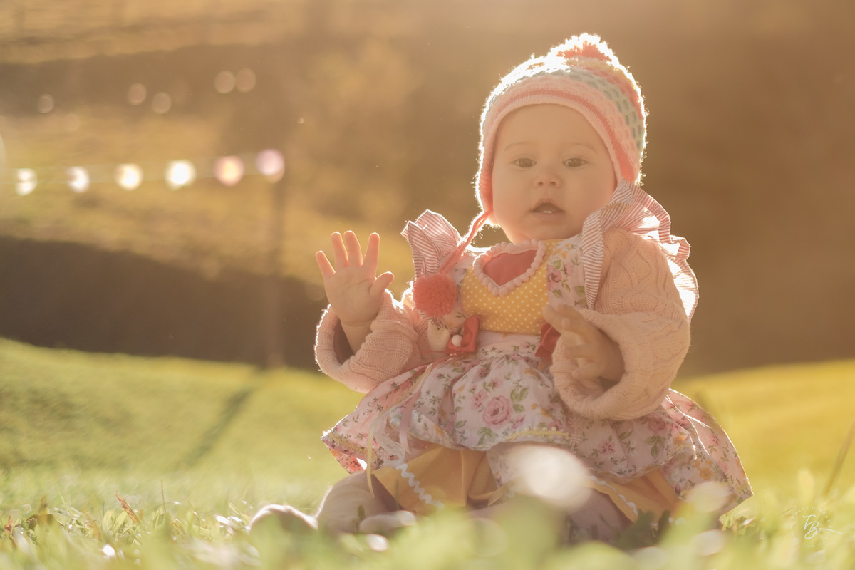Fotografia documental de aniversário, o dia da Juju, por Thiago Braga Fotografia na Cabana do Vale em Águas Mornas/SC.